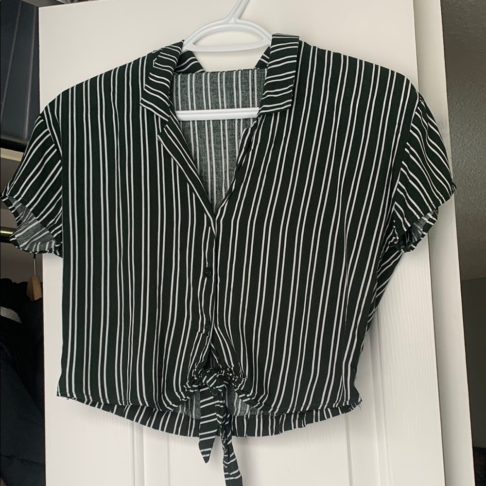 Garage Crop Tie Front Short Sleeve shirt